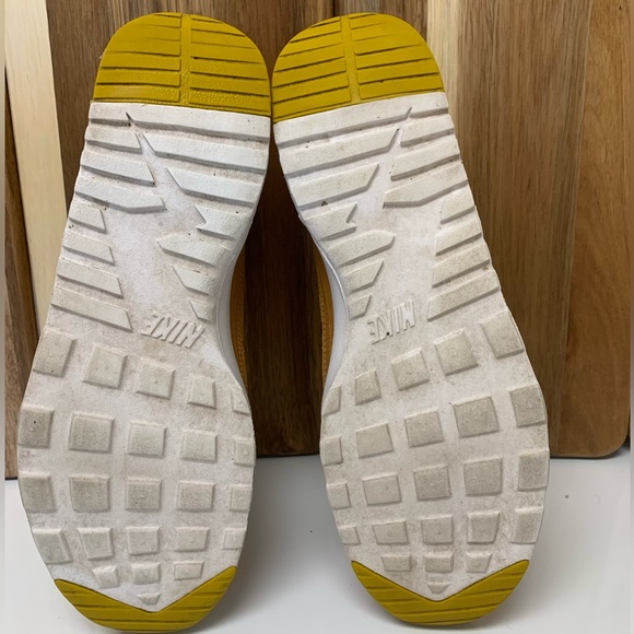 Nike Air Max Thea - Desert Ochre - Excellent Condition! - Picture 6 of 6